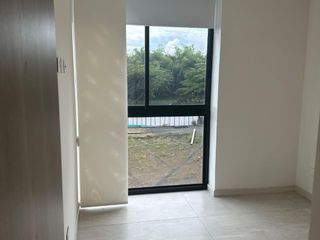 Foto 3 de Apartamento de Lujo en Renta - 4to Piso - Conjunto Residencial IVORY