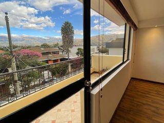 Foto 14 de SE RENTA HERMOSO DUPLEX EN CUMBAYA