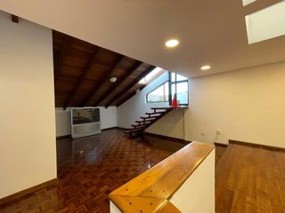 Foto 9 de SE RENTA HERMOSO DUPLEX EN CUMBAYA