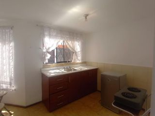 Foto 3 de SE RENTA SUITE EN CUMBAYA AMOBLADA, USFQ,CC,