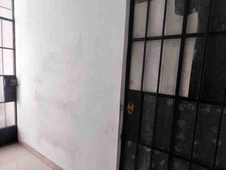 Foto 10 de 🏡 ¡Gran Oportunidad! Casa En Venta De 3 Pisos Con Opcion De Negocio En Excelente Ubicación – Calle La Mar A Media Cuadra De La Av. Cutervo