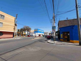 Foto 17 de 🏡 ¡Gran Oportunidad! Casa En Venta De 3 Pisos Con Opcion De Negocio En Excelente Ubicación – Calle La Mar A Media Cuadra De La Av. Cutervo