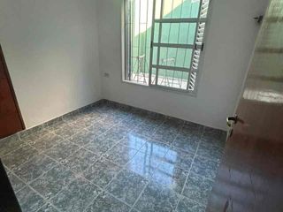 Foto 7 de OPORTUNIDAD - SE VENDE CASA + CUARTO DE SERVICIO