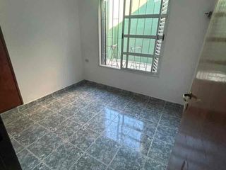 Foto 8 de OPORTUNIDAD - SE VENDE CASA + CUARTO DE SERVICIO