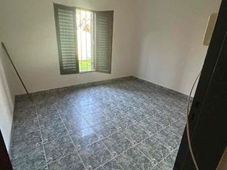 Foto 11 de OPORTUNIDAD - SE VENDE CASA + CUARTO DE SERVICIO