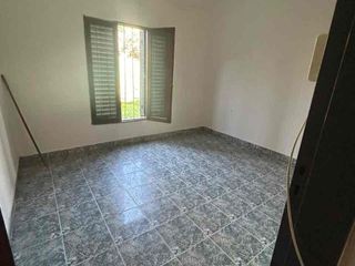Foto 13 de OPORTUNIDAD - SE VENDE CASA + CUARTO DE SERVICIO