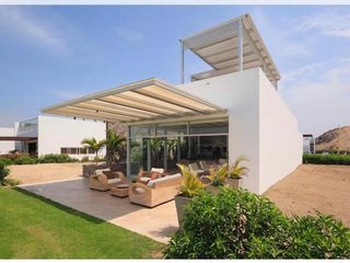 Foto 7 de 🏡 VENDO LINDA CASA DE PLAYA EL CORAL, Km 94.3 de la Panamericana Sur, CONDOMINIO EL CORAL, a 3 minutos del Boulevard de Asia, 7 DORM