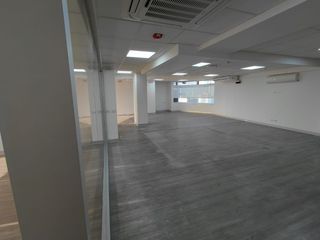 Foto 6 de Alquilo oficina 418m2 San Isidro