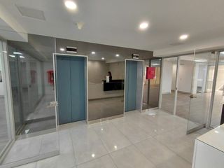Foto 16 de Alquilo oficina 418m2 San Isidro
