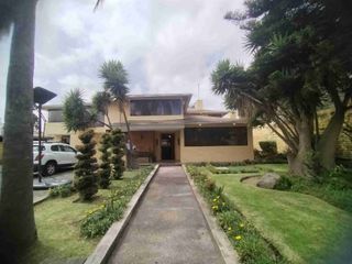 Foto 1 de QUINTA EN VENTA 1773M2 DE TERRENO 520M2 CONSTRUCCION VALLE DE LOS CHILLOS