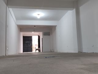 Foto 3 de Alquiler de amplio Local Comercial en Avenida en San Martin de Porres