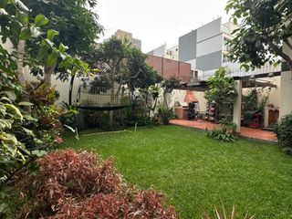 Foto 3 de ALQUILO CASA DE TRES PISOS SAN ISIDRO.