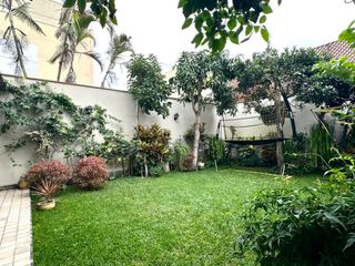 Foto 4 de ALQUILO CASA DE TRES PISOS SAN ISIDRO.
