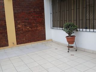 Foto 2 de AMPLIO DEPARTAMENTO EN ALQUILER
