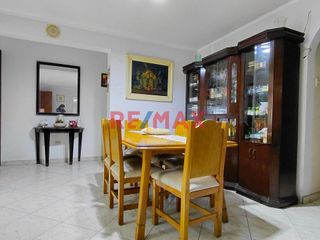 Foto 5 de Hermosa Casa En Venta En Sjl