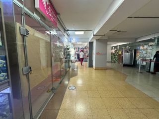 Foto 2 de 🏪 LOCAL COMERCIAL EN VENTA  – C.C. ARENALES