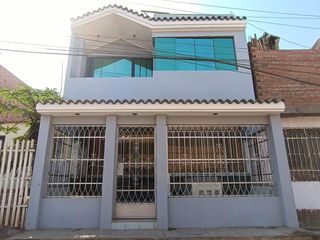 Foto 1 de Amplia casa en alquiler, Mi Perú