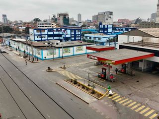 Foto 16 de VENTA DE LOCAL COMERCIAL EN AV. BAUSATE Y MEZA.