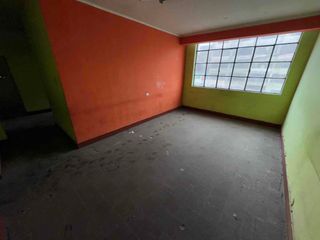Foto 10 de VENTA DE LOCAL COMERCIAL EN AV. BAUSATE Y MEZA.