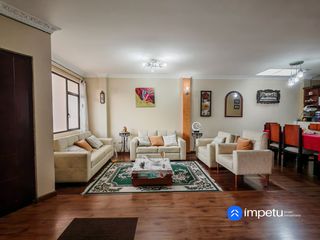 Foto 3 de En venta casa de dos departamentos cerca del terminal terrestre