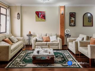 Foto 4 de En venta casa de dos departamentos cerca del terminal terrestre
