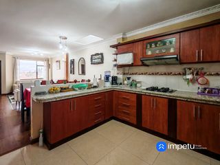 Foto 8 de En venta casa de dos departamentos cerca del terminal terrestre