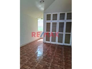 Foto 14 de Alquiler De Casa Urb. Tambo De Monterrico - Surco