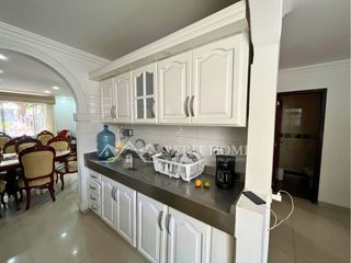 Foto 7 de Venta de Casa un piso bien ubicada
