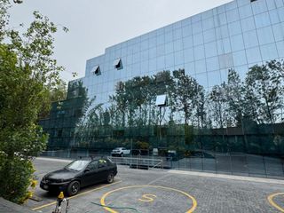 Foto 3 de Edificio de 1355 m², 5 Pisos de Oficina con Ascensor en La Molina