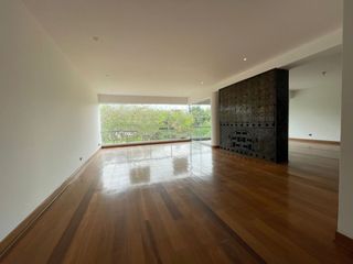 Foto 1 de ALQUILO  LINDO PENTHOUSE DUPLEX EN CHACARILLA - SAN BORJA - 4 DORMITORIOS - 3 COCHERAS - FRENTE A PARQUE🌳