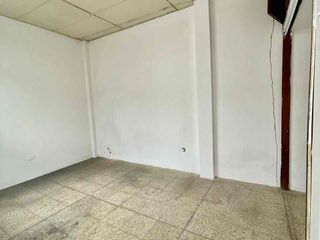 Foto 11 de URDESA CENTRAL, Vendo Casa 1 planta 3 dormitorios, 300m2, $138.000.