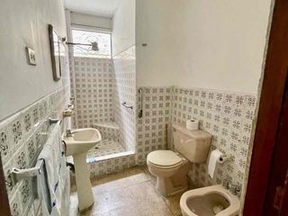 Foto 17 de URDESA CENTRAL, Vendo Casa 1 planta 3 dormitorios, 300m2, $138.000.