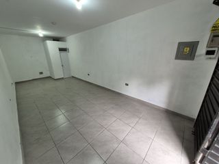 Foto 10 de ¡LOCAL COMERCIAL EN ALQUILER! 35 m² – Zona Súper Comercial en Independencia 🚀