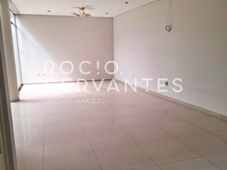 Foto 8 de ¡ALQUILO CASA de tres pisos cerca al Club Internacional!  S/ 3.500 soles
