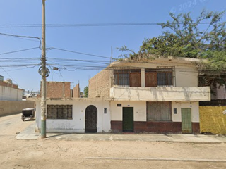 Foto 1 de Venta de Casa Como Terreno en Chicama – Ubicación Estratégica