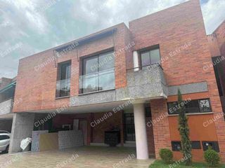 Foto 1 de CASA PARA LA VENTA
