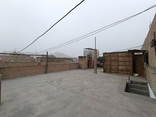 Foto 6 de Vendo Amplia Casa En Av. Canto Grande Cerca Al Hospital De Sjl