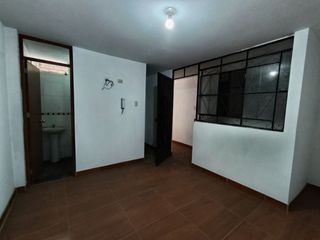 Foto 8 de Vendo Amplia Casa En Av. Canto Grande Cerca Al Hospital De Sjl