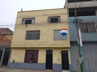 Foto 1 de Vendo Amplia Casa En Av. Canto Grande Cerca Al Hospital De Sjl