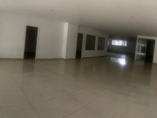 Foto 12 de ALQUILO LOCAL COMERCIAL 4692 M2 JORGE ISAACS
