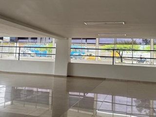 Foto 3 de ALQUILO LOCAL COMERCIAL 4692 M2 JORGE ISAACS
