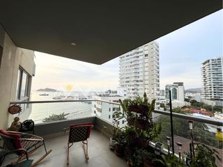 Foto 4 de Apartamento en venta con vista al mar