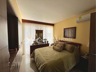 Foto 10 de Apartamento en venta con vista al mar
