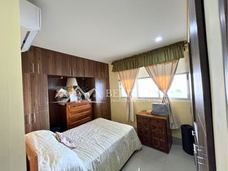 Foto 13 de Apartamento en venta con vista al mar