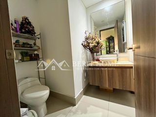 Foto 17 de Apartamento en venta con vista al mar