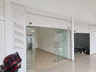 Foto 23 de ALQUILO LOCAL COMERCIAL 200 M2  PRADOIS DEL NORTE