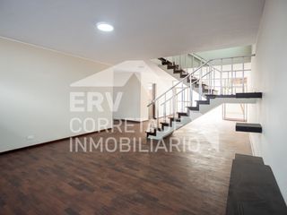 Foto 2 de 𝗦𝗘 𝗩𝗘𝗡𝗗𝗘 𝗖𝗔𝗦𝗔 𝗗𝗘 𝟮 𝗣𝗜𝗦𝗢𝗦 𝗘𝗡 𝗨𝗥𝗕. 𝗦𝗔𝗡𝗧𝗔 𝗖𝗔𝗧𝗔𝗟𝗜𝗡𝗔