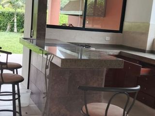 Foto 13 de Venta de Casa Campestre en Villavicencio, Meta, AMARILLO
