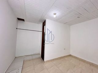 Foto 5 de CASA RENTABLE CON 3 APARTAMENTOS Y 1 APARTAESTUDIO
