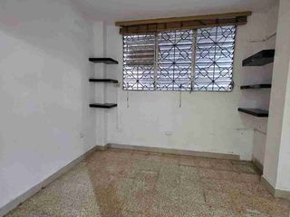 Foto 5 de EN VENTA DEPARTAMENTO PLANTA BAJA -  URDESA CENTRAL - BÁLSAMOS Y V.E ESTRADA